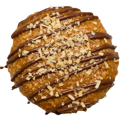 Caramel Coconut Cookie with coconut shavings