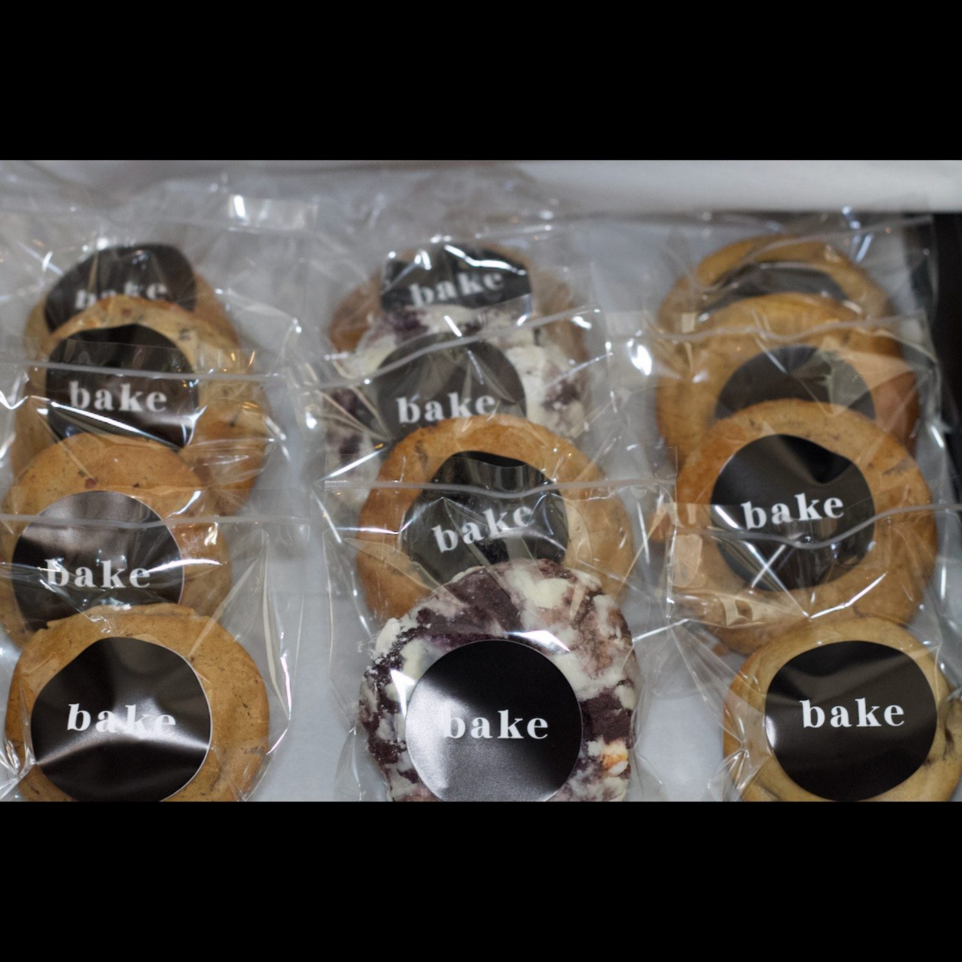 Box of 12 Cookies - Monthly Subscription
