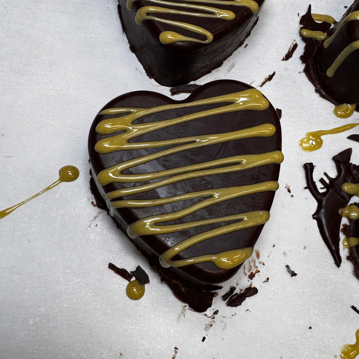 Dark Dubai Chocolate Heart – bake the Cookie Shoppe